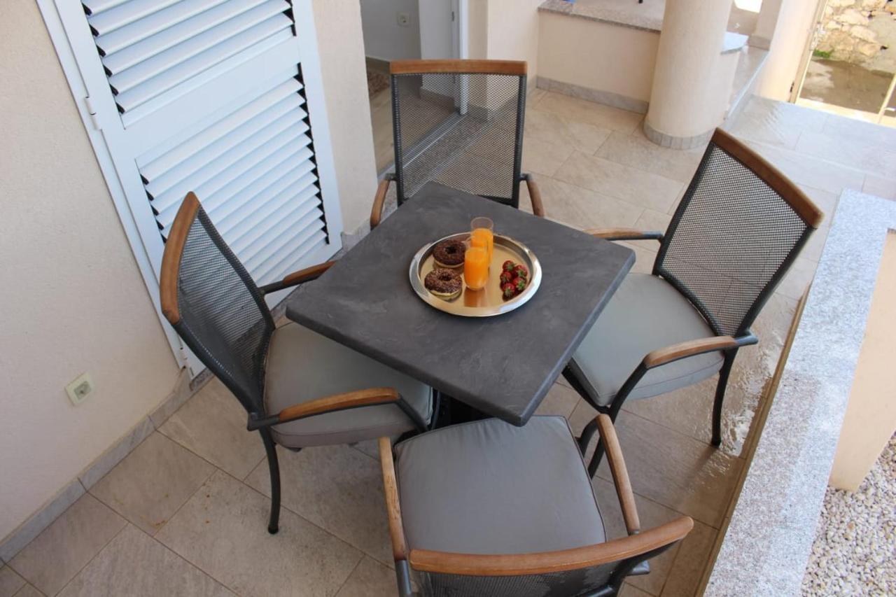 Apartments Agata Σίμπενικ Εξωτερικό φωτογραφία